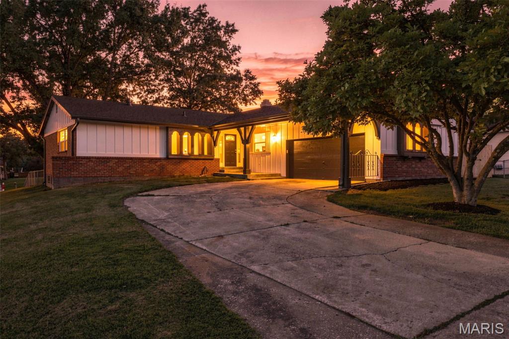 1st image of 4980 Lockwig Trl, Florissant, MO 63033 | MLS# MIS26050377