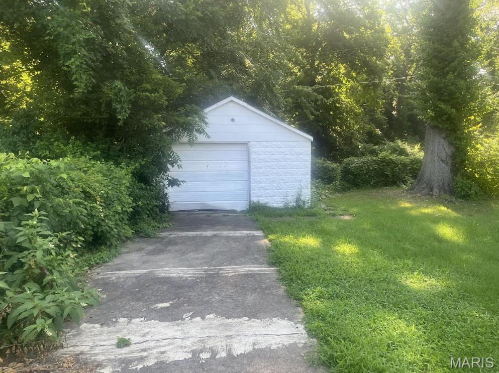10th image of 604 East Ave, Saint Louis, MO 63135 | MLS# MIS26050425