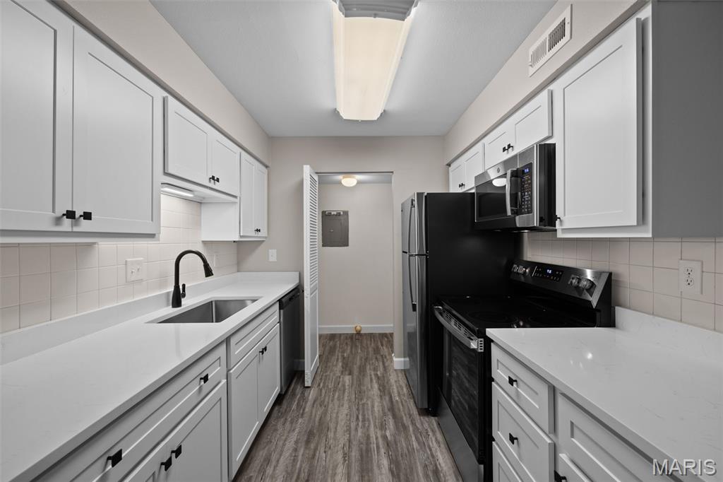 5th image of 2343 Sandalwood Creek Ct, Wildwood, MO 63038