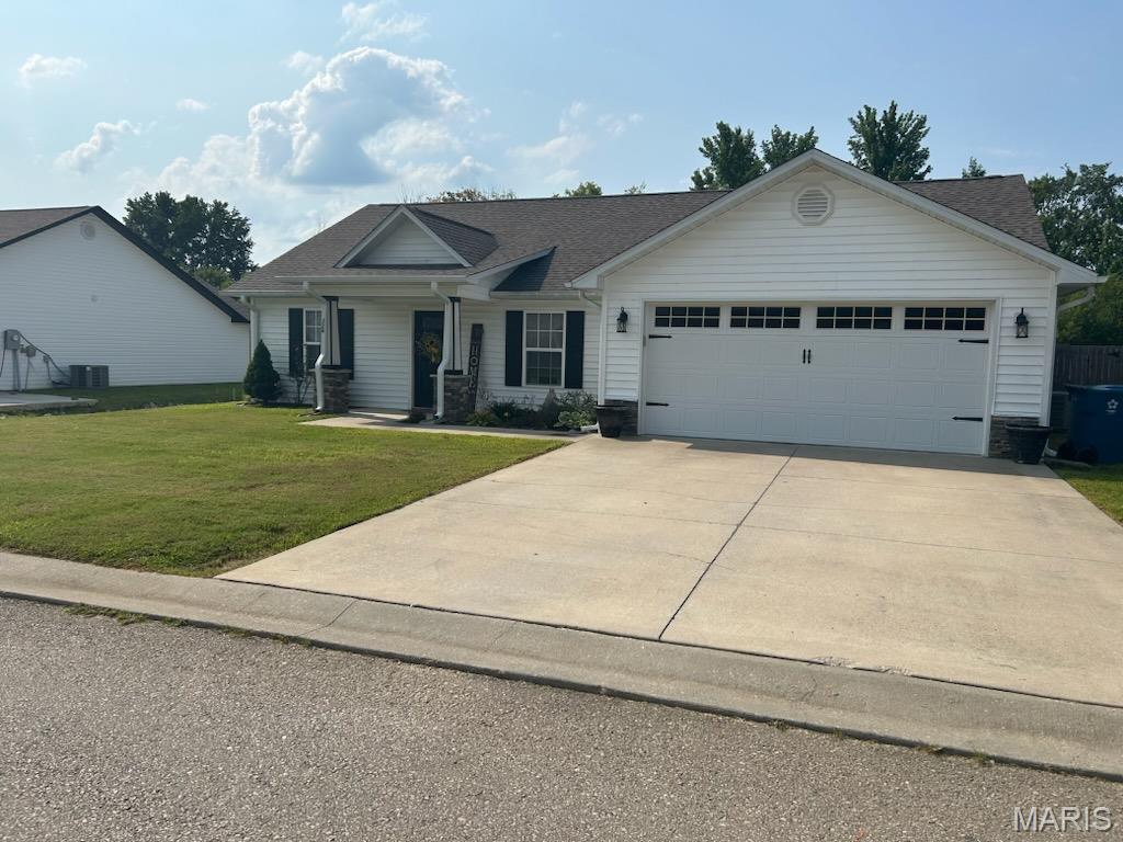 2nd image of 226 Macintosh Ln, Poplar Bluff, MO 63901 | MLS# MIS26050470