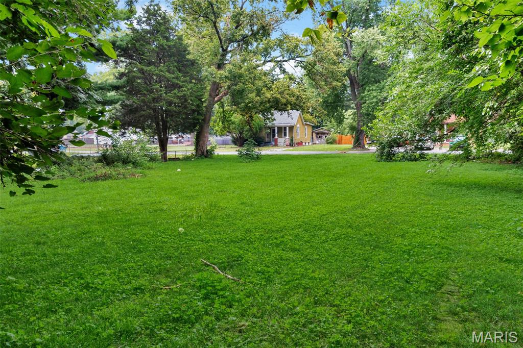 3rd image of 1840 S 17Th St, Springfield, IL 62703 | MLS# MIS26050578
