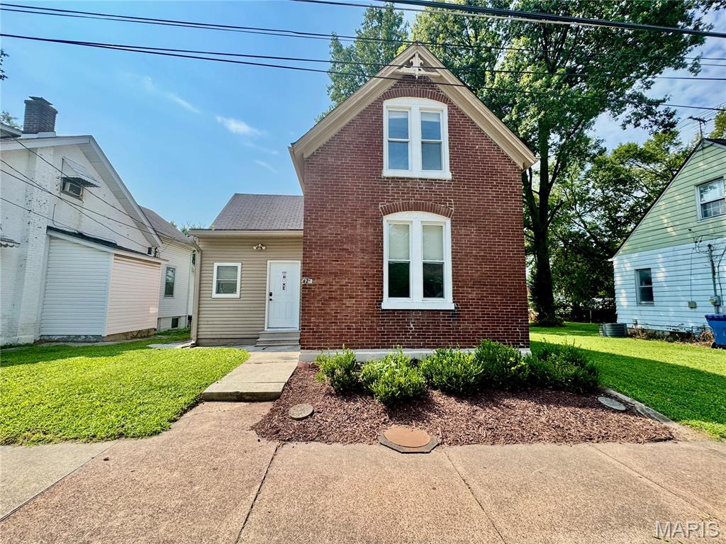 1st image of 420 E Mckinley St, Belleville, IL 62220 | MLS# MIS26050590