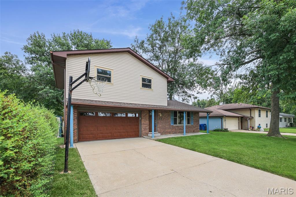 2nd image of 410 N 9th St, New Baden, IL 62265 | MLS# MIS26050593