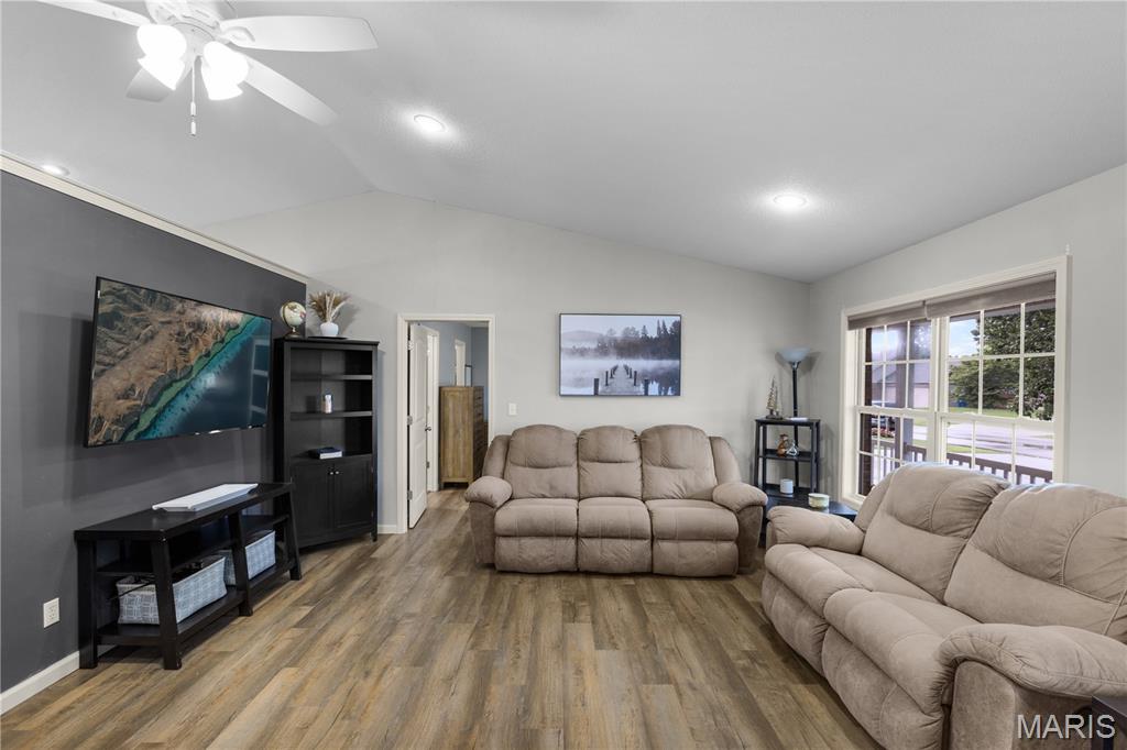 3rd image of 467 Oak Meadow Dr, Jackson, MO 63755 | MLS# MIS26050627