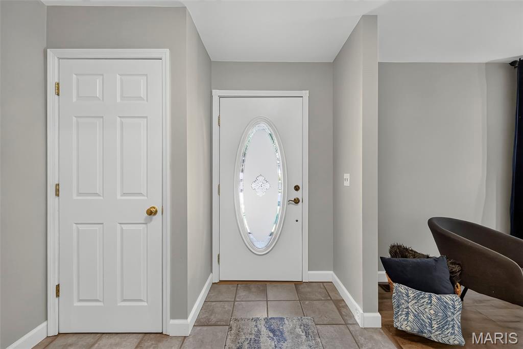 2nd image of 3024 Armona Dr, Saint Louis, MO 63129 | MLS# MIS26050631