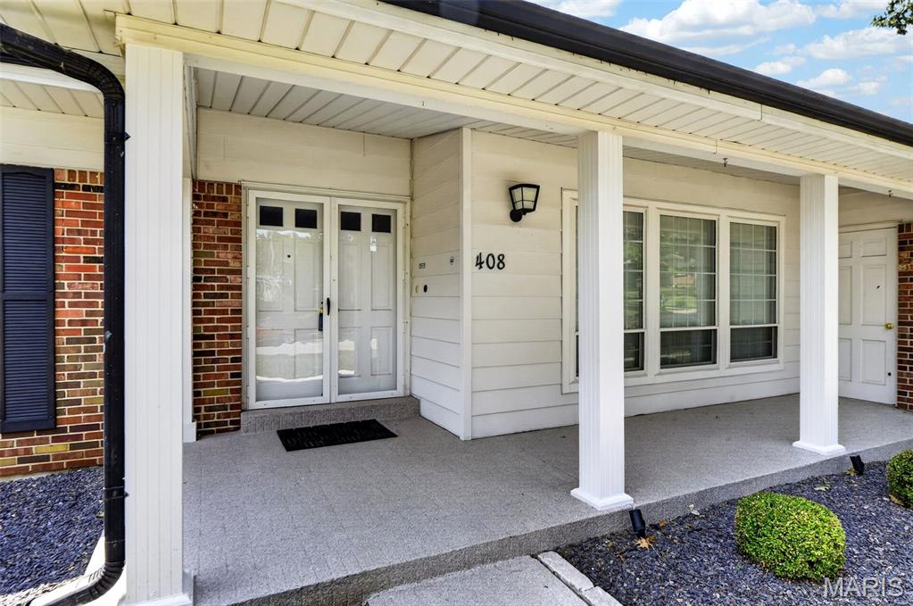 3rd image of 408 Algonquin Dr, Ballwin, MO 63011 | MLS# MIS26050643