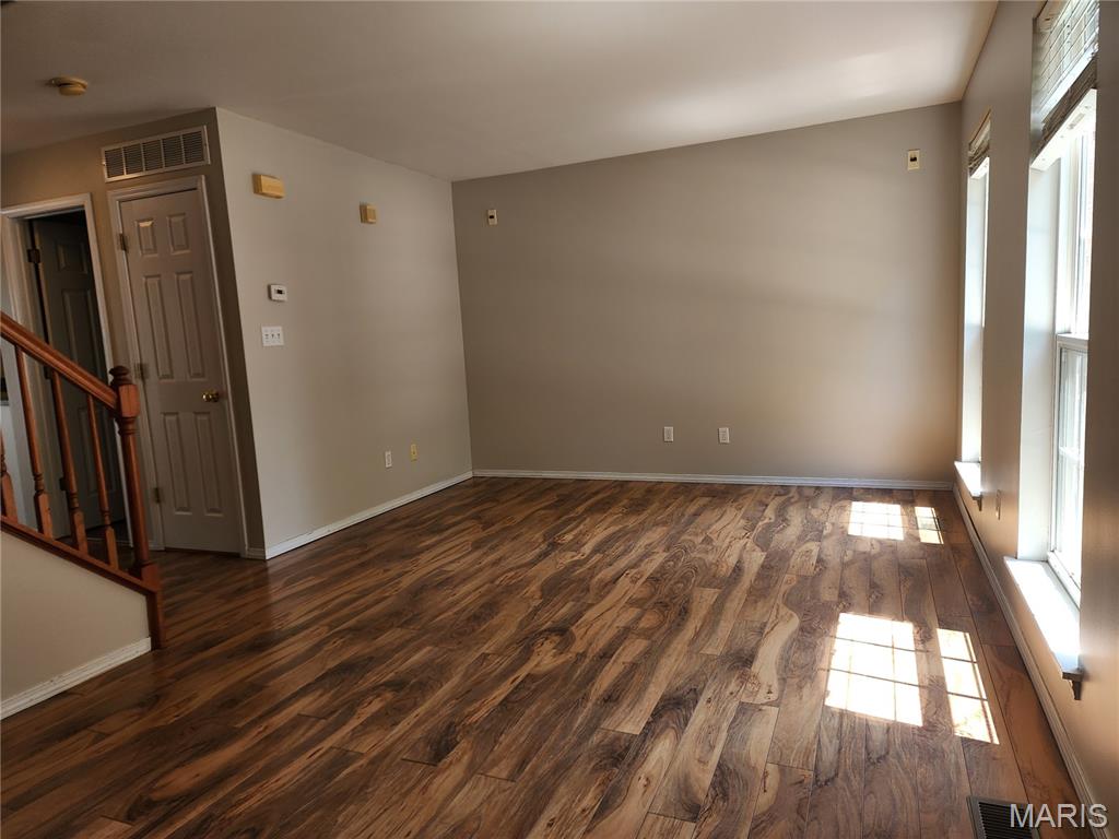 4th image of 321 Heritage Commons Cir, O Fallon, MO 63368 | MLS# MIS26050659