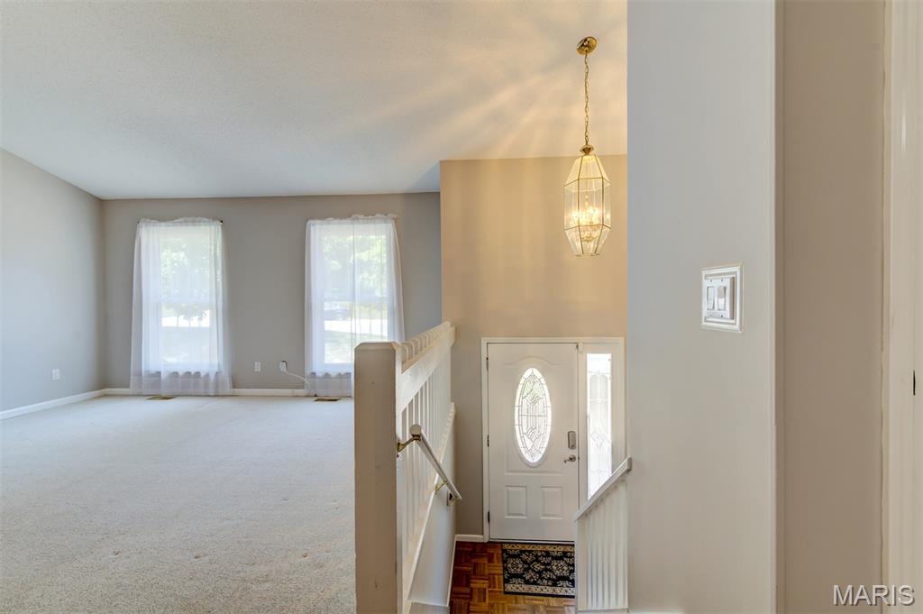 2nd image of 813 Edgewood Dr, Lake Saint Louis, MO 63367 | MLS# MIS26050661