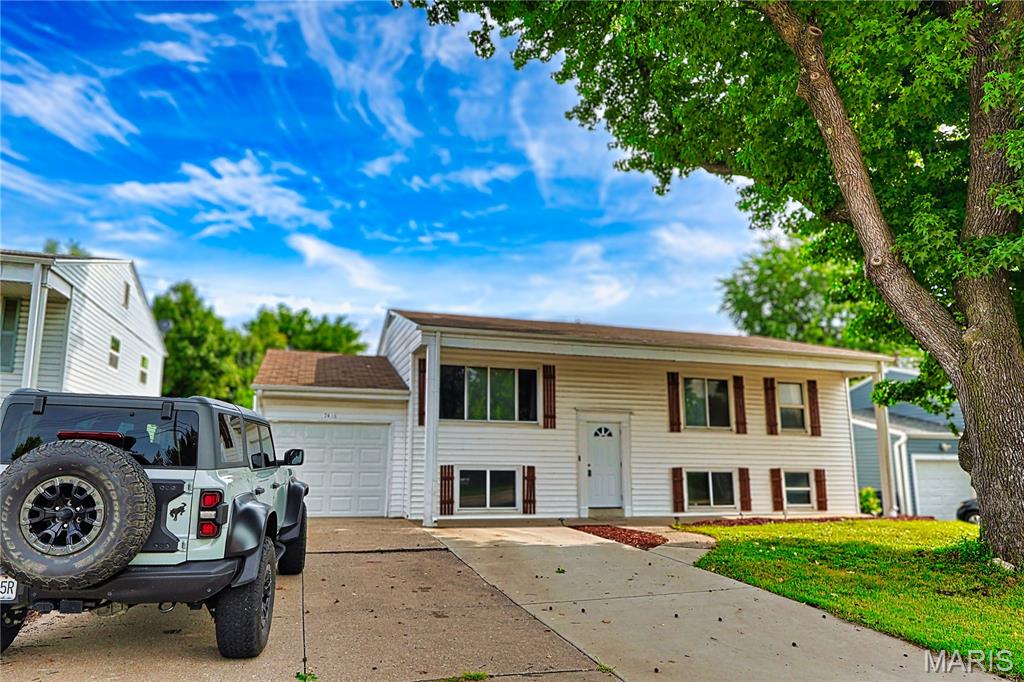 2nd image of 7416 Mexico Rd, Saint Peters, MO 63376 | MLS# MIS26050684