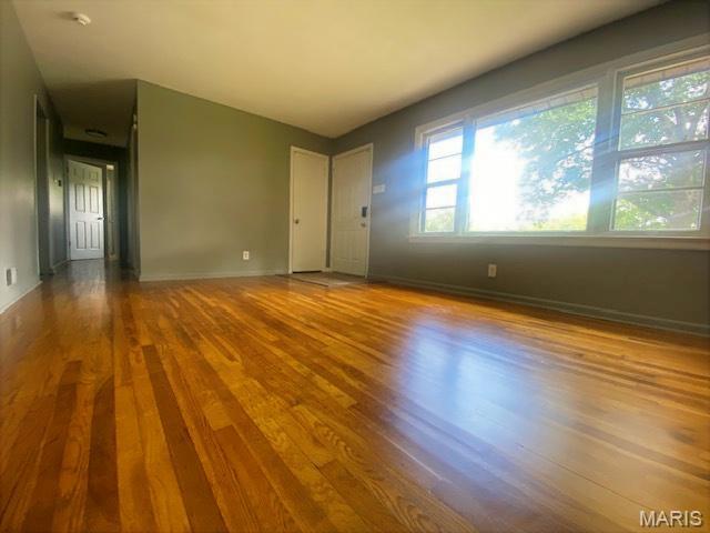 2nd image of 39 Bayview Dr, Saint Louis, MO 63135 | MLS# MIS26050737
