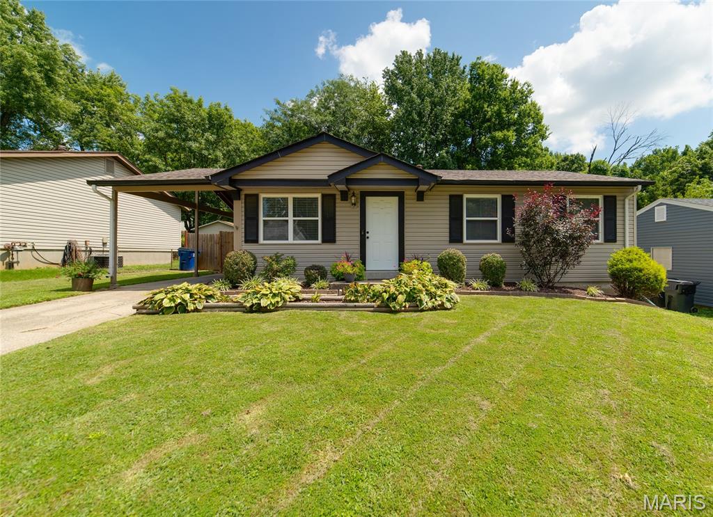 1st image of 1334 Saint Gregory Ln, Saint Charles, MO 63304 | MLS# MIS26050764