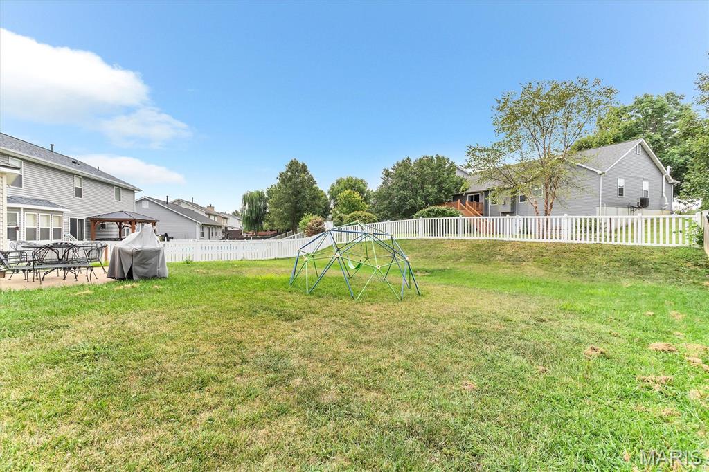 5th image of 524 Great Oaks Meadow Dr, Wentzville, MO 63385 | MLS# MIS26050869