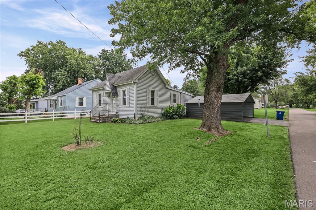 1st image of 406 S 5th St, Caseyville, IL 62232 | MLS# MIS26050886
