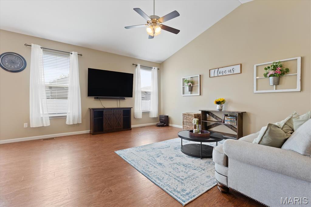 4th image of 350 Huntleigh Pkwy, Wentzville, MO 63385 | MLS# MIS26050890