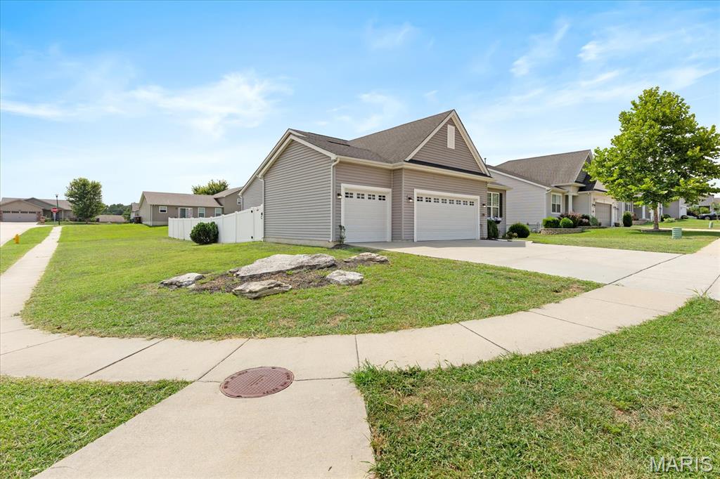 3rd image of 350 Huntleigh Pkwy, Wentzville, MO 63385 | MLS# MIS26050890
