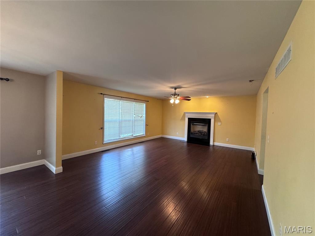 4th image of 122 Pine Needle Dr, Wentzville, MO 63385 | MLS# MIS26050946