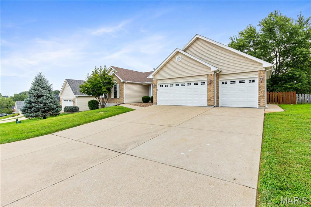 2nd image of 312 Thoreau Blvd, O Fallon, MO 63366 | MLS# MIS26050981
