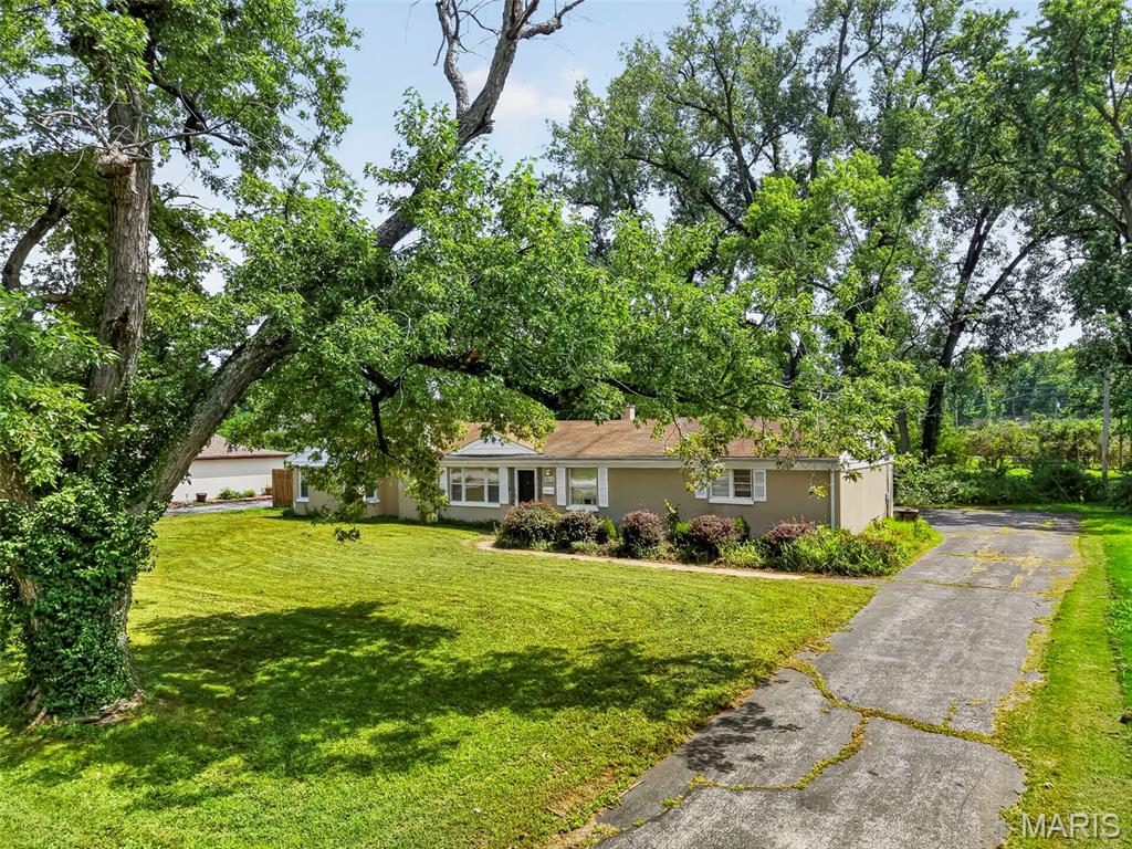 3rd image of 8034 Packard Ave, Saint Louis, MO 63134 | MLS# MIS26051019