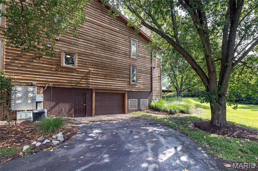 24th image of 15026 Baxter Village Dr #E, Chesterfield, MO 63017 | MLS# MIS26051032