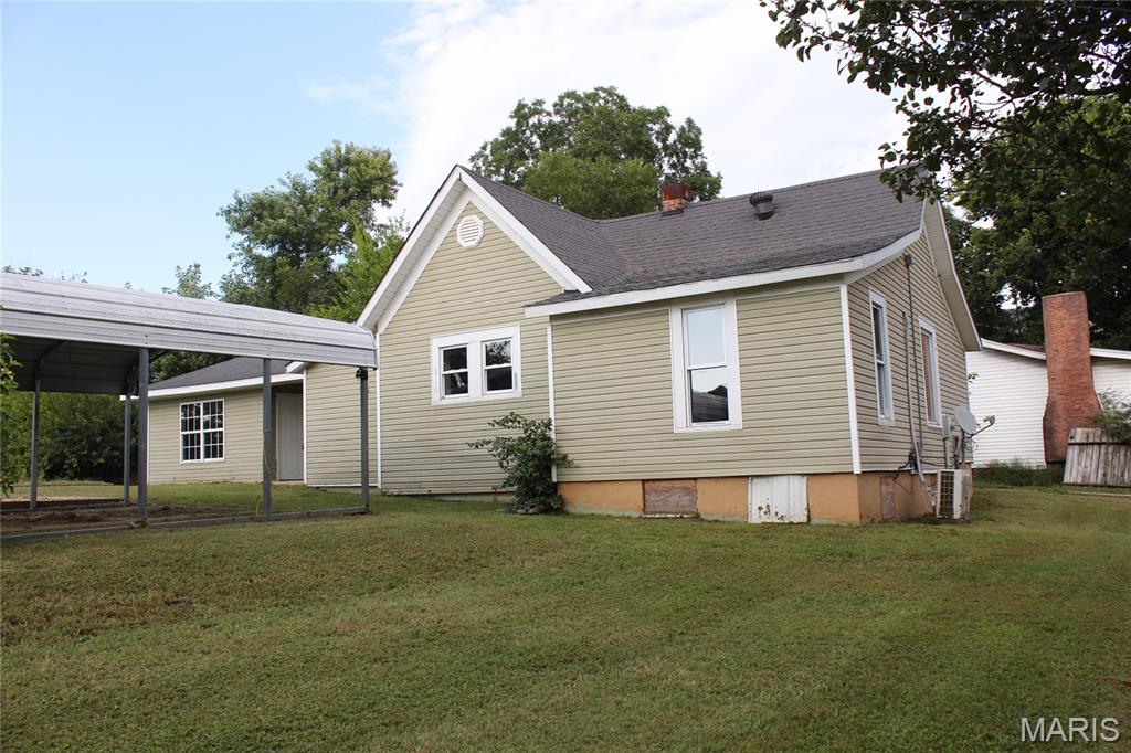 2nd image of 910 N 13th St, Poplar Bluff, MO 63901 | MLS# MIS26051037