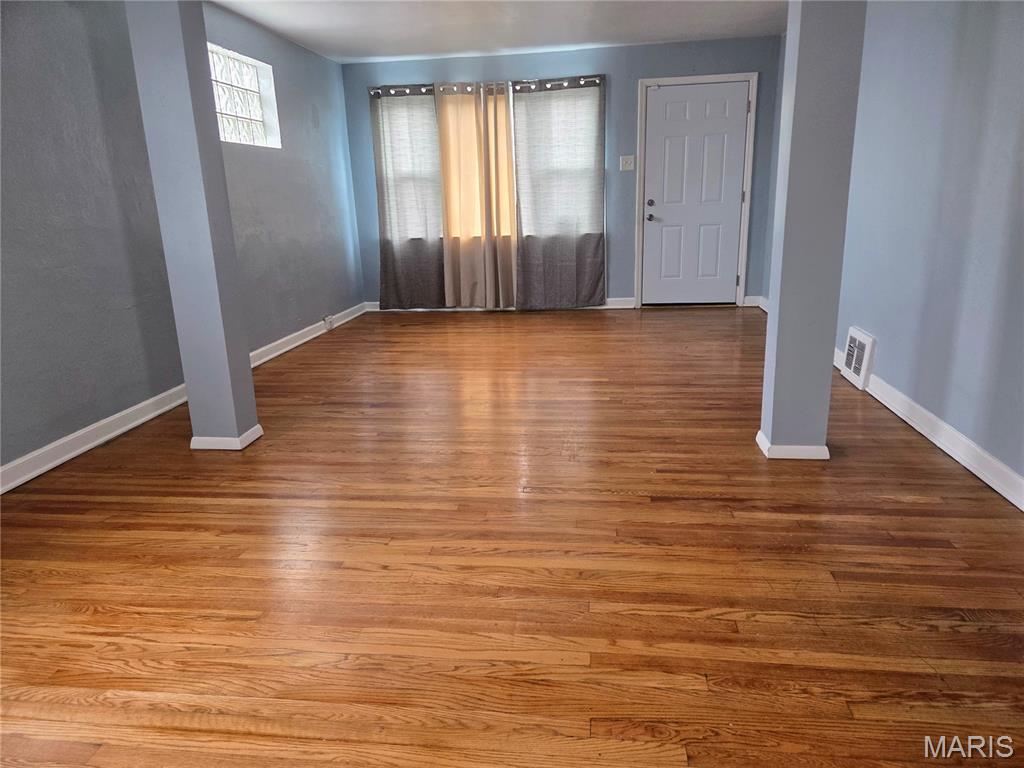 2nd image of 8338 Willett Ave, Saint Louis, MO 63136 | MLS# MIS26051045