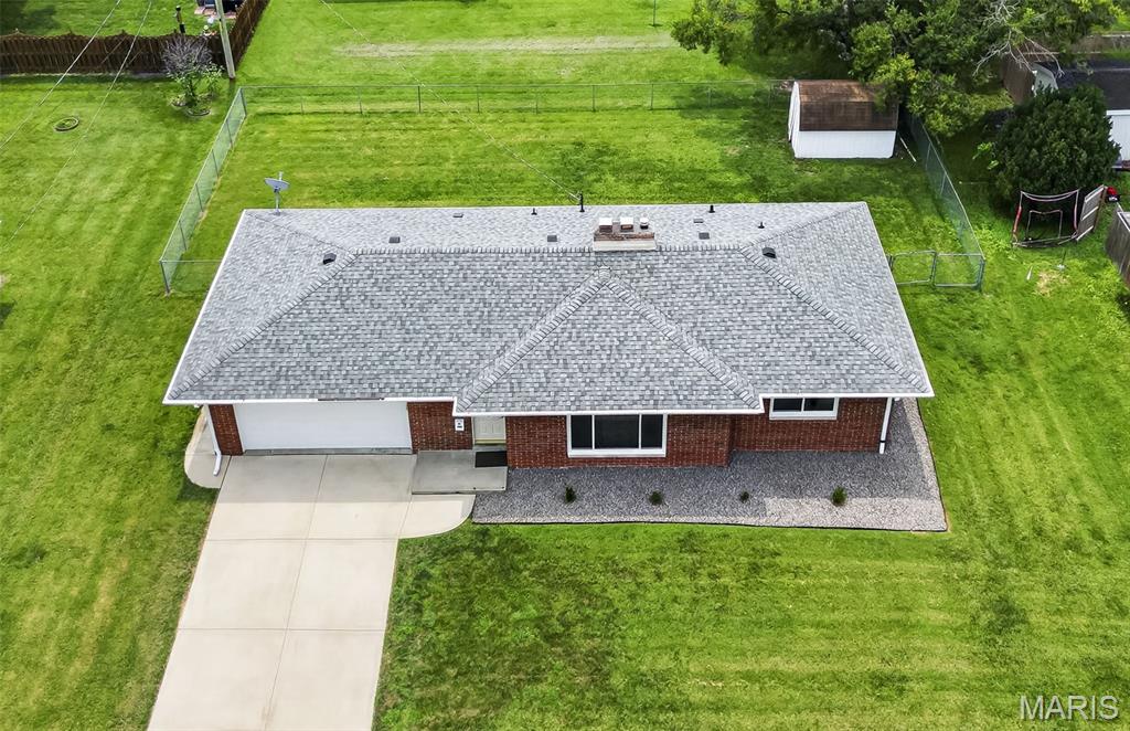 5th image of 34 Chadwick Dr, Belleville, IL 62223 | MLS# MIS26051097