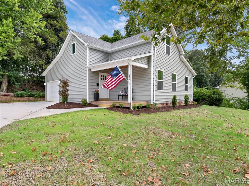 1st image of 404 N 5th St, Pacific, MO 63069 | MLS# MIS26051104