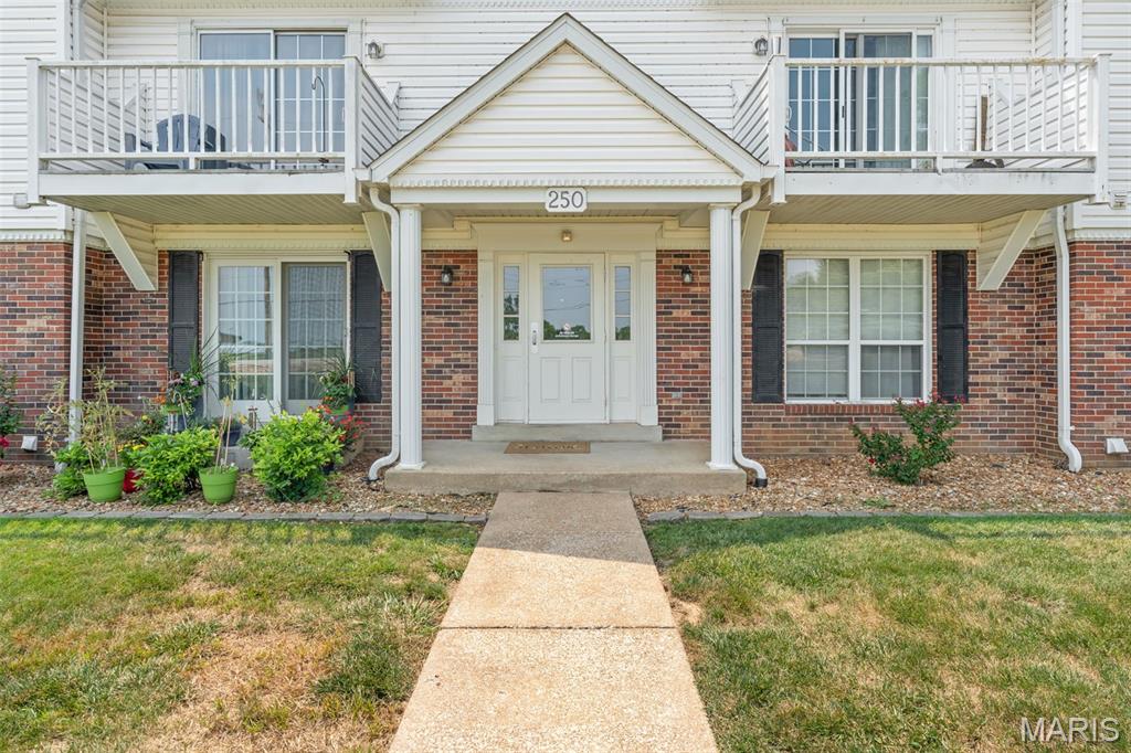 2nd image of 254 Carriage Ct, Washington, MO 63090 | MLS# MIS26051118