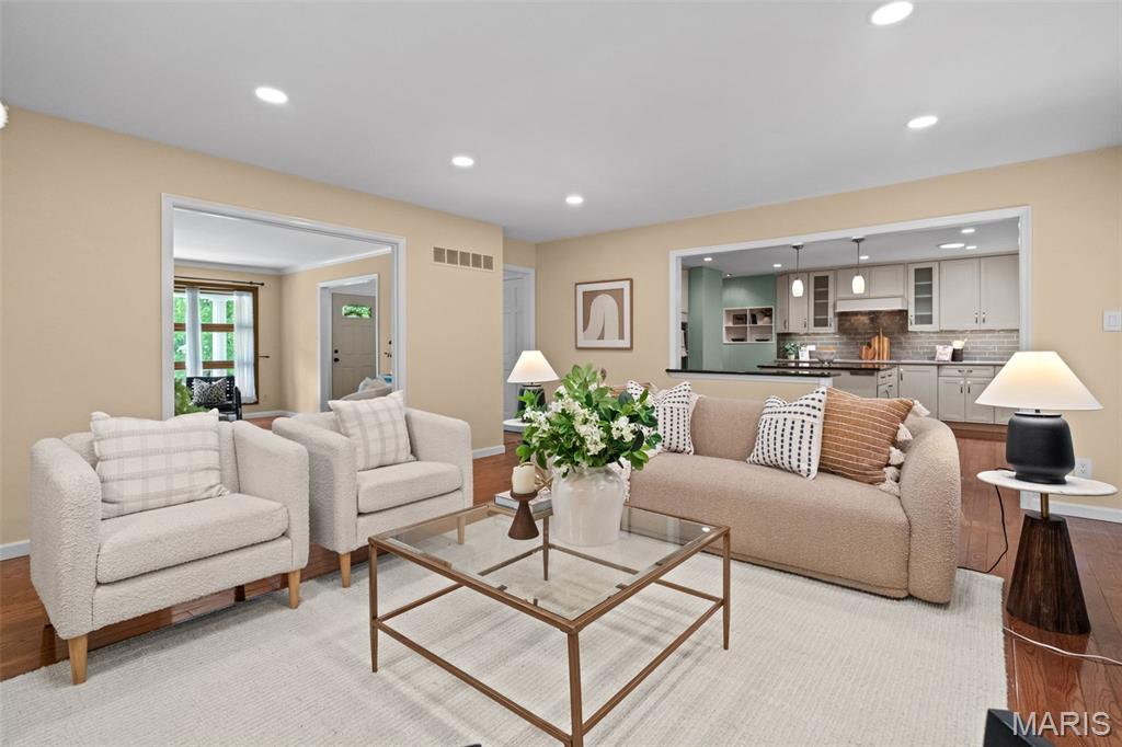 4th image of 13109 Beaver Dam Rd, Saint Louis, MO 63131 | MLS# MIS26051121