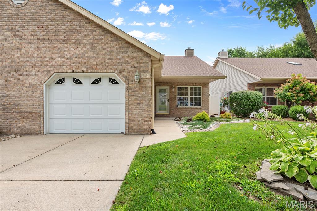 1st image of 2308 Williams St, Maryville, IL 62062 | MLS# MIS26051141