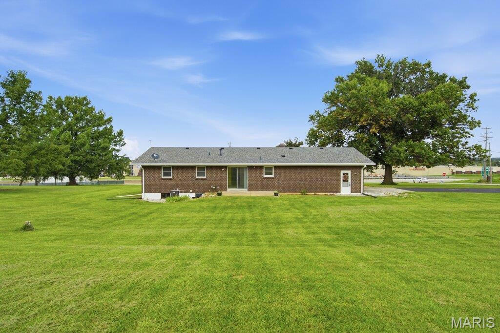 2nd image of 57 W Ofallon Dr, O'fallon, MO 63366 | MLS# MIS26051158