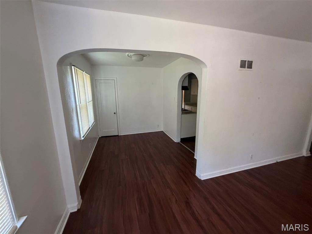 4th image of 8300 Orchard Ave, Saint Louis, MO 63132 | MLS# MIS26051231