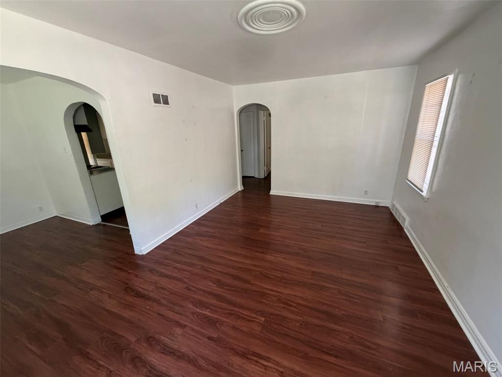 3rd image of 8300 Orchard Ave, Saint Louis, MO 63132 | MLS# MIS26051231