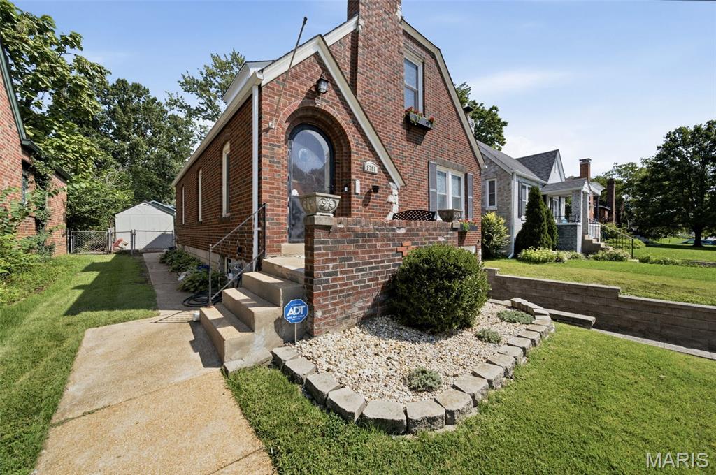 image of 8781 Bridgeport Ave, St Louis, MO 63144 | MLS# MIS26051254