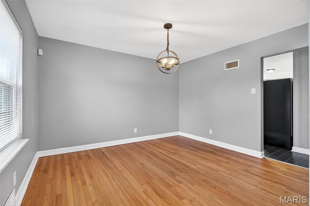4th image of 4605 Nelson Dr, Saint Louis, MO 63121 | MLS# MIS26051255