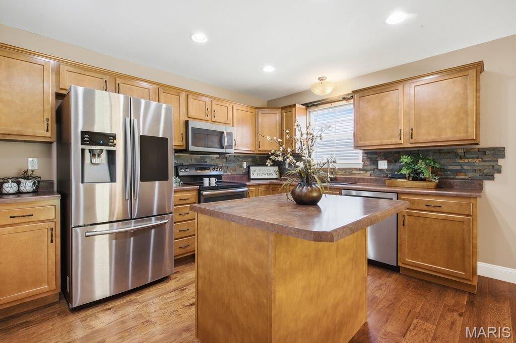 4th image of 550 Crestfall Dr, Washington, MO 63090 | MLS# MIS26051299