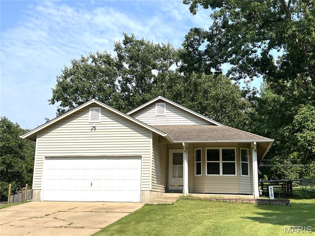 1st image of 418 Forest Ln, Saint James, MO 65559 | MLS# MIS26051321