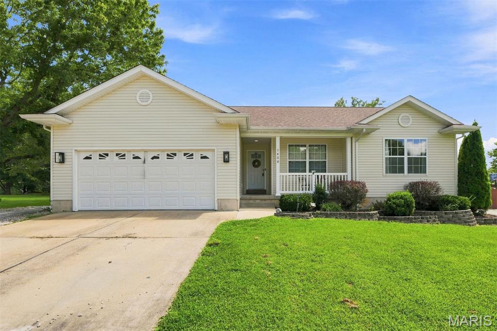 1st image of 1408 Redwood Dr, Saint Clair, MO 63077 | MLS# MIS26051335