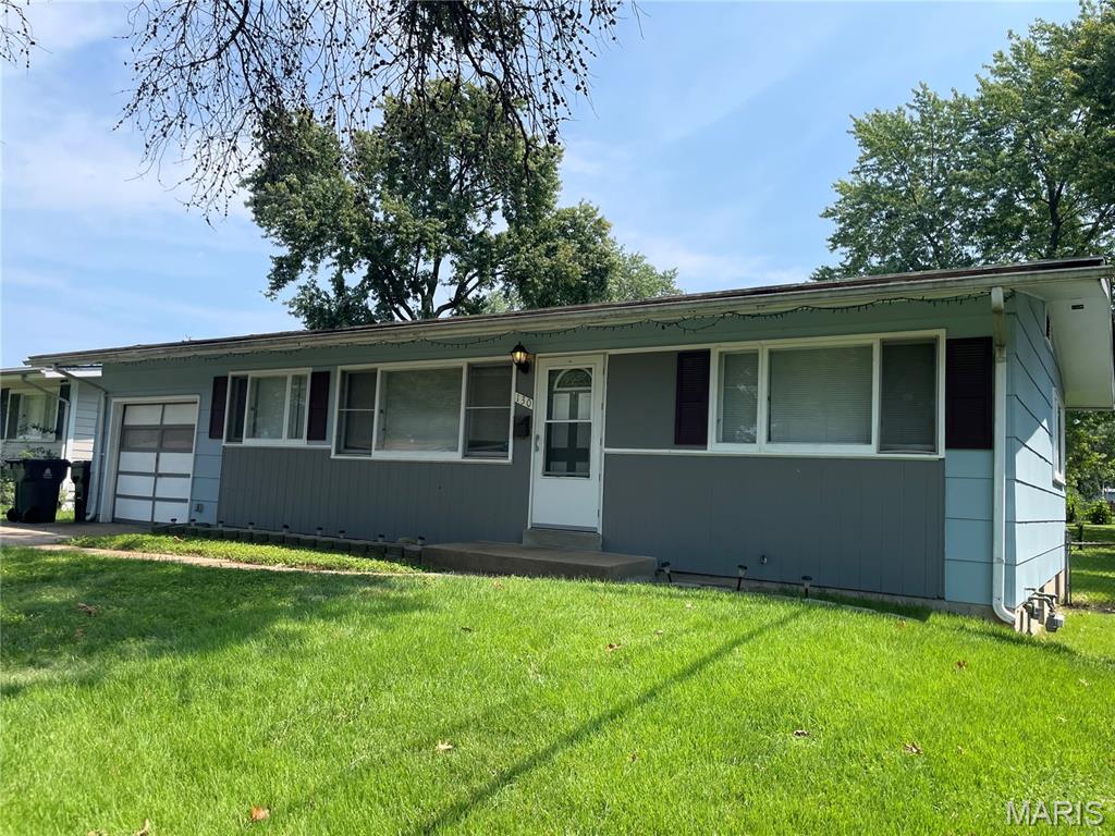 1st image of 130 Dauphin Ln, Florissant, MO 63033 | MLS# MIS26051374