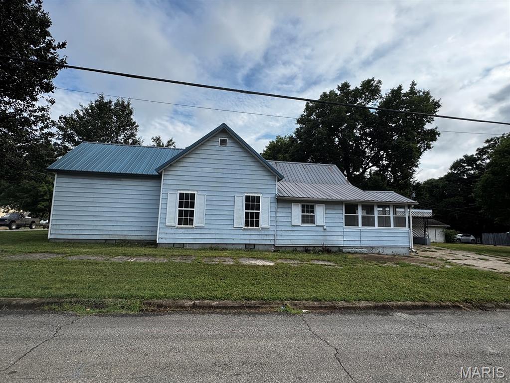 2nd image of 709 Walnut St, Doniphan, MO 63935 | MLS# MIS26051387