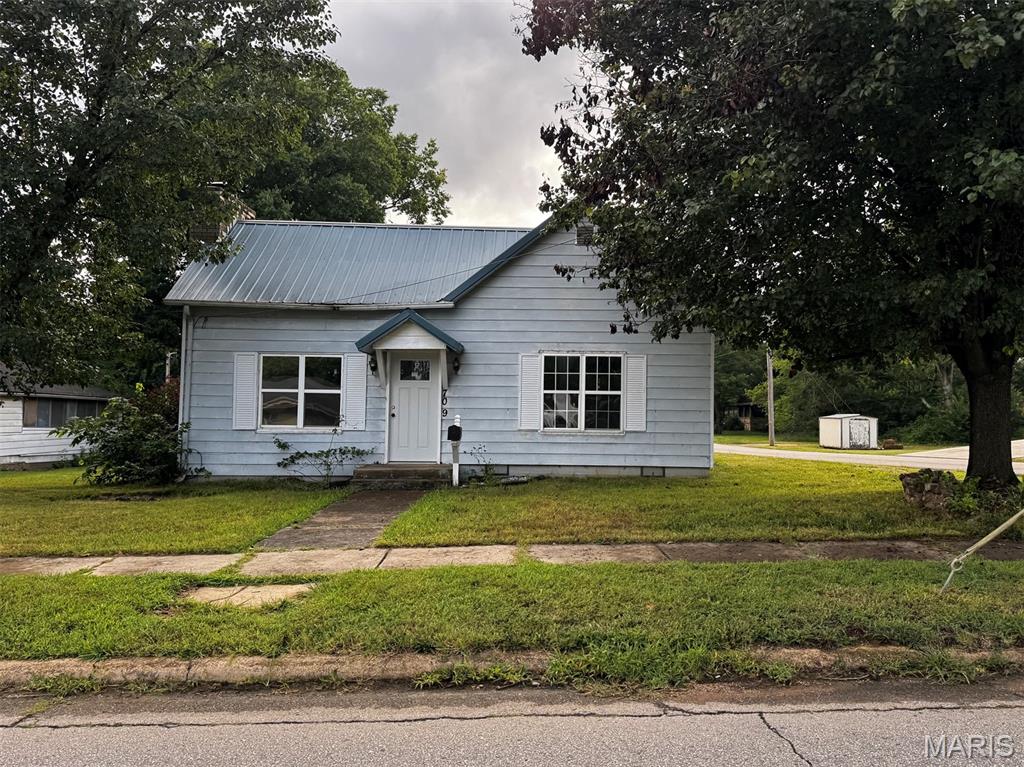 3rd image of 709 Walnut St, Doniphan, MO 63935 | MLS# MIS26051387