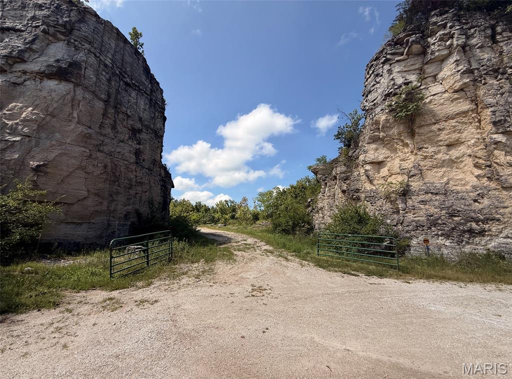 1st image of 18540 Fox Creek Forest Dr, Eureka, MO 63069 | MLS# MIS26051394