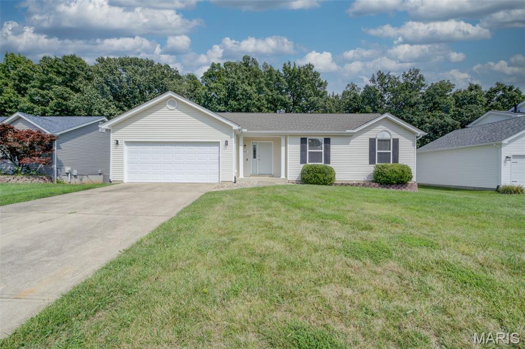 3rd image of 868 Molloy Dr, O Fallon, MO 63366 | MLS# MIS26051420
