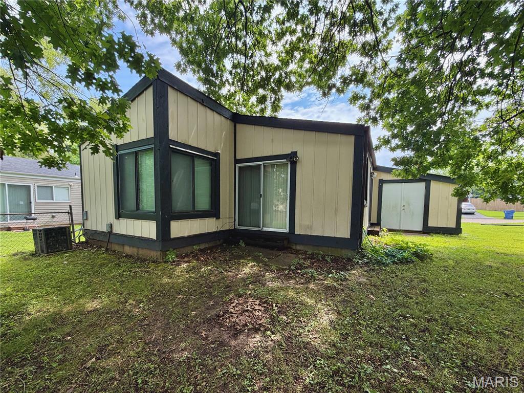 18th image of 3273 Green Pasture Dr, Florissant, MO 63031 | MLS# MIS26051483