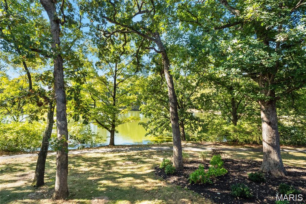 2nd image of 13238 Pinetree Lake Dr, Chesterfield, MO 63017 | MLS# MIS26051497