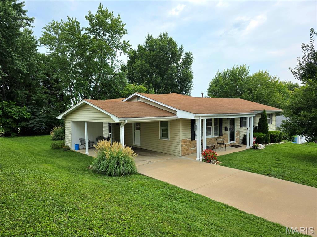 1st image of 19 E 11th St, Washington, MO 63090 | MLS# MIS26051503
