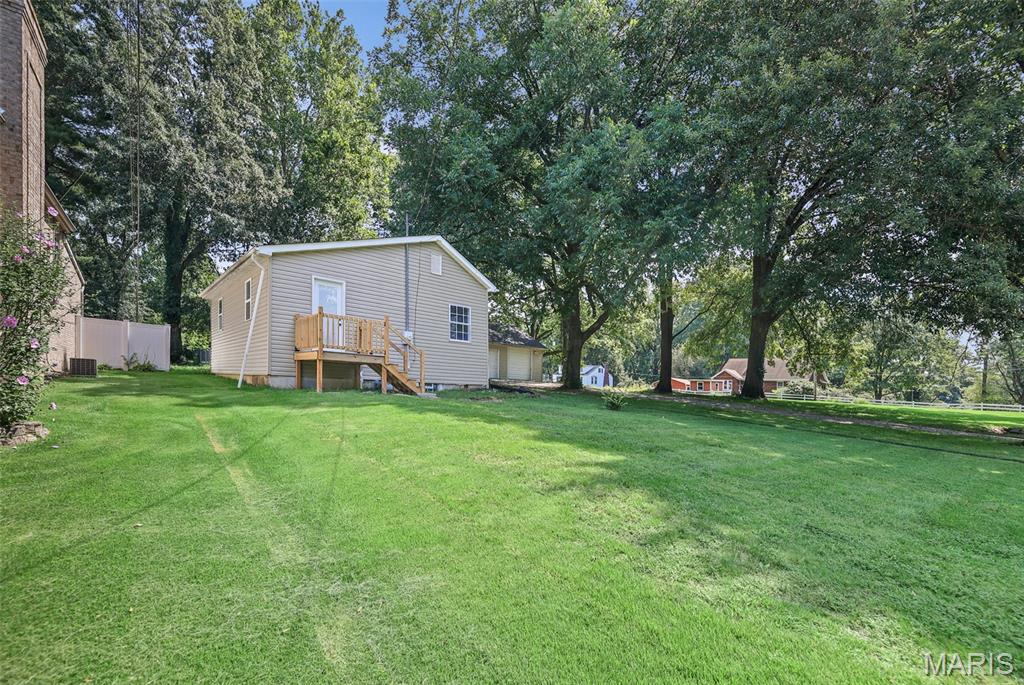 3rd image of 1202 Cart Ln, Belleville, IL 62221 | MLS# MIS26051515