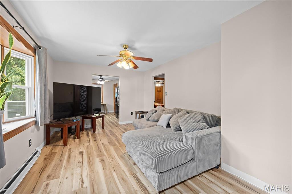 3rd image of 1208 Armstrong St, Alton, IL 62002 | MLS# MIS26051541