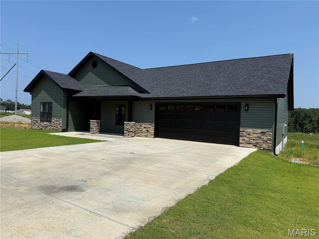 1st image of 326 Kearbey Dr, Poplar Bluff, MO 63901 | MLS# MIS26051551