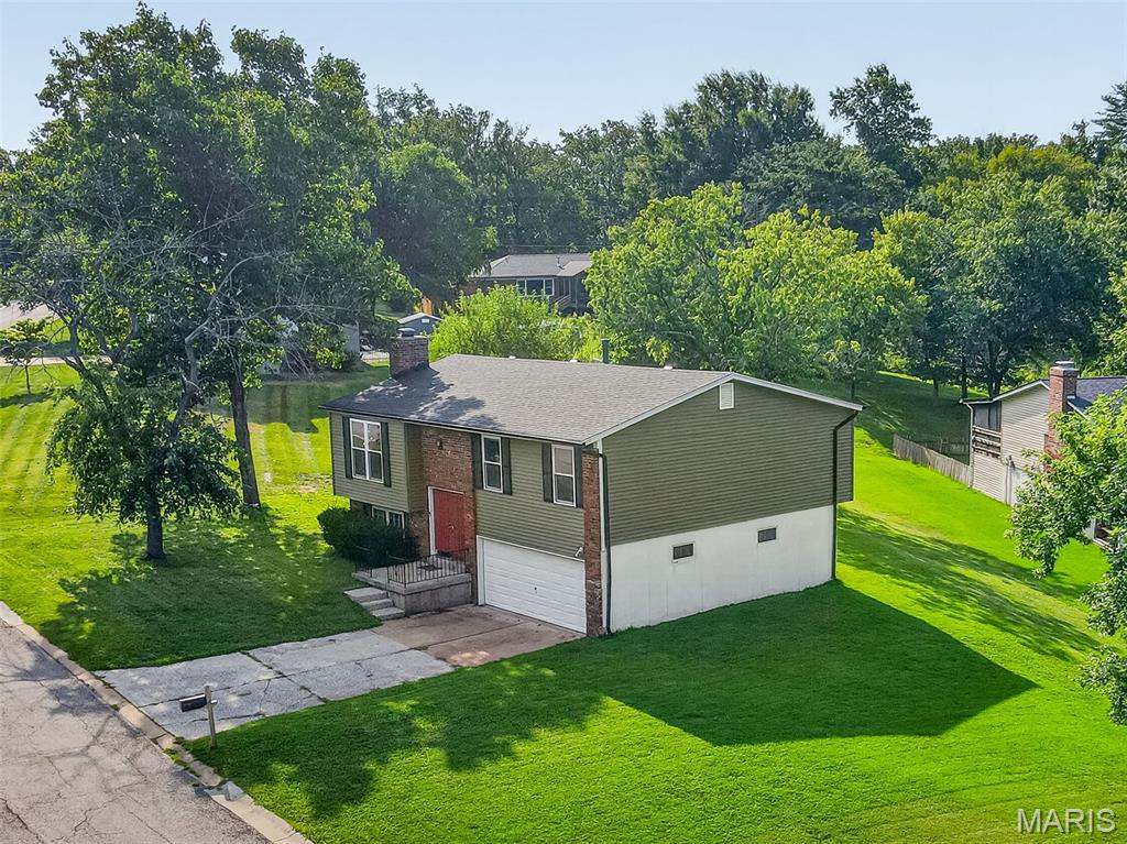 3rd image of 6 Golden Oak Ct, Valley Park, MO 63088 | MLS# MIS26051564